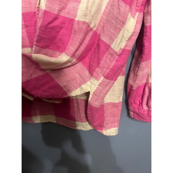 American Eagle Women’s Pink & Cream Flannel Size Med With Breast Pockets - Picture 6 of 7